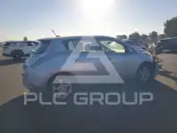 2011 Nissan LEAF photo
