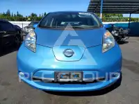 2011 Nissan LEAF photo