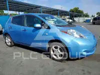 2011 Nissan LEAF photo