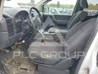 2011 Nissan TITAN фото