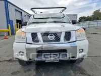 2011 Nissan TITAN фото
