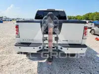 2011 Nissan TITAN фото