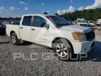 2011 Nissan TITAN фото