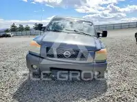 2011 Nissan TITAN фото