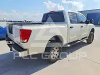 2011 Nissan TITAN фото