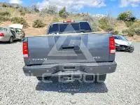 2011 Nissan TITAN фото