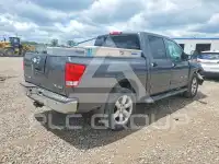 2011 Nissan TITAN фото