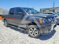 2011 Nissan TITAN фото
