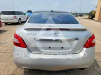 2011 Nissan MAXIMA photo