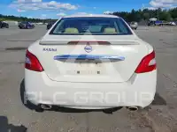 2011 Nissan MAXIMA photo