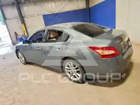 2011 Nissan MAXIMA photo