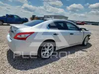2011 Nissan MAXIMA photo