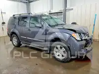 2011 Nissan PATHFINDER photo