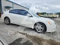 2011 Nissan ALTIMA photo