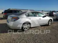 2011 Nissan ALTIMA фото