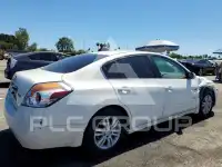 2011 Nissan ALTIMA фото