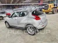 2011 Nissan Juke photo