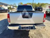 2011 Nissan FRONTIER photo