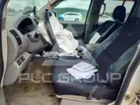 2011 Nissan FRONTIER фото