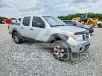 2011 Nissan FRONTIER фото