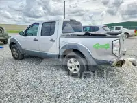 2011 Nissan FRONTIER фото