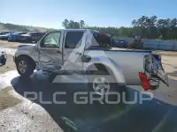 2011 Nissan FRONTIER фото