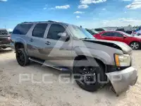 2011 Chevrolet Suburan photo