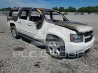 2011 Chevrolet Suburan photo