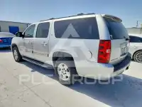 2011 Chevrolet Suburan photo