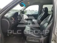2011 Chevrolet Suburan photo