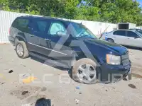 2011 Chevrolet Suburan photo