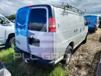 2011 Chevrolet Express photo