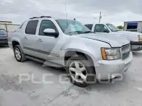 2011 Chevrolet Avalanche photo