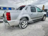 2011 Chevrolet Avalanche photo