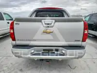 2011 Chevrolet Avalanche photo