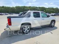 2011 Chevrolet Avalanche photo