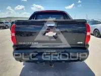 2011 Chevrolet Avalanche photo