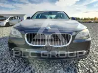 2011 BMW 750 фото