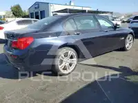 2011 BMW 750 фото