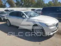 2011 BMW 750 photo