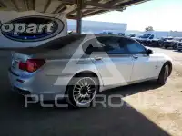 2011 BMW 750 фото