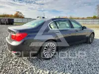 2011 BMW 750 фото