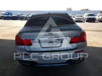 2011 BMW 750 фото