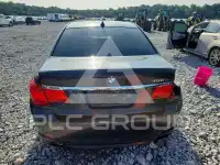 2011 BMW 750 фото