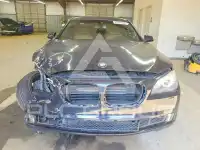 2011 BMW 750 photo