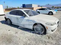 2011 BMW 528 photo