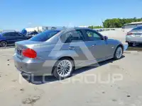 2011 BMW 335 photo