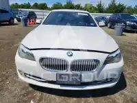 2011 BMW 550 photo