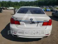 2011 BMW 750 photo