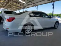 2011 BMW 750 фото